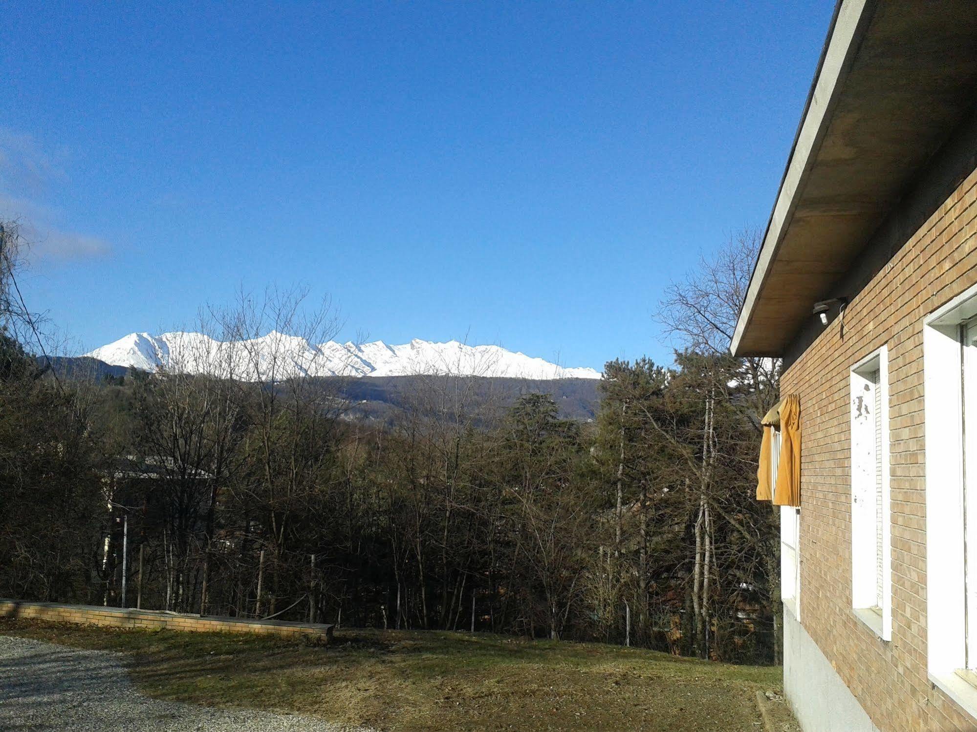 Villa Silvia Olivetti Banchette D'Ivrea Exteriör bild